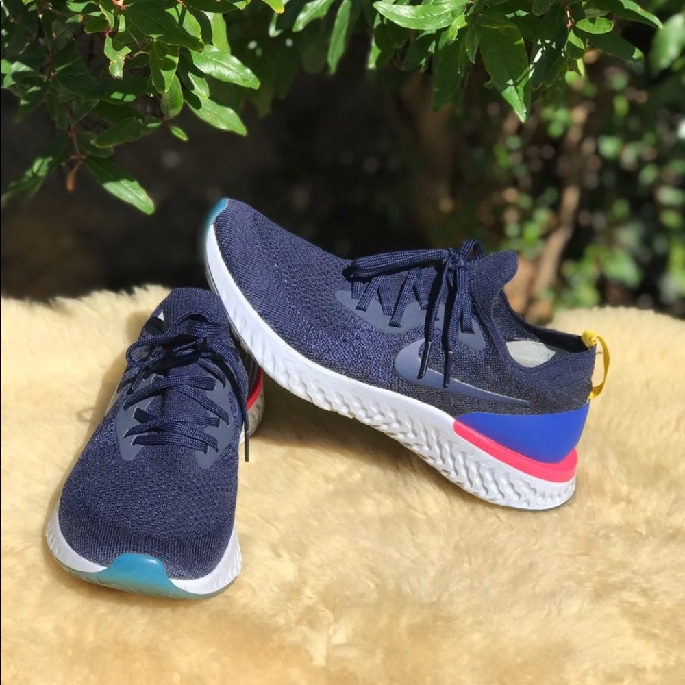 Nike epic react Flyknit shoe size 8